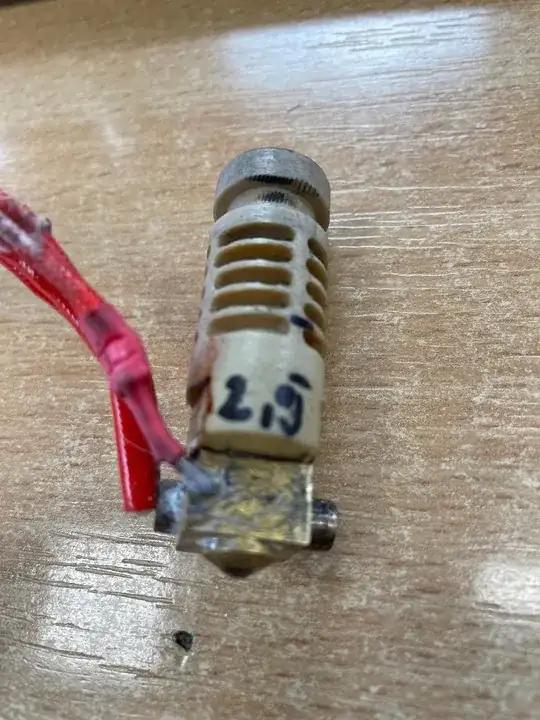 Photo of the heat block and nozzle of the HBot 3D printer