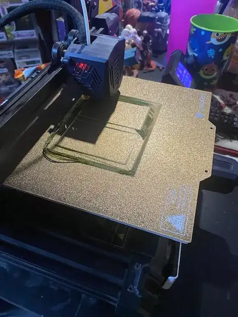 Another photo of a printed model again with a thin front edge